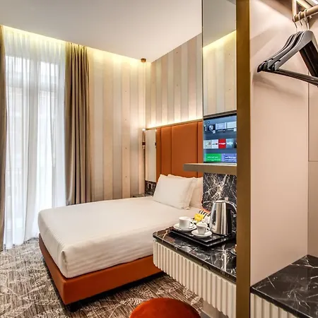 Cc Palace Hotell