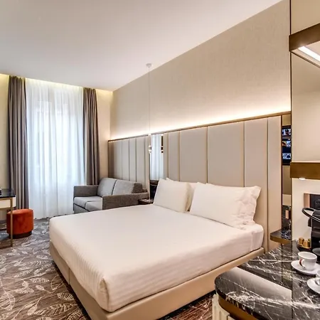 Hotell Cc Palace 4*