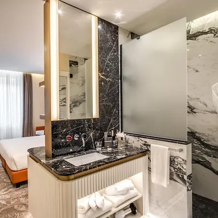 Hotell Cc Palace