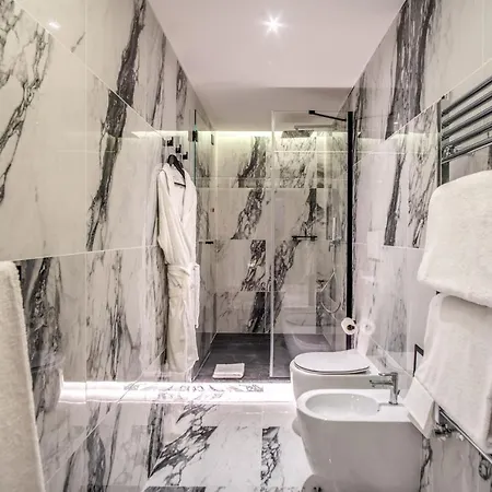 Cc Palace Hotell 4*