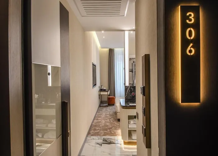 Cc Palace Ξενοδοχείο 4*