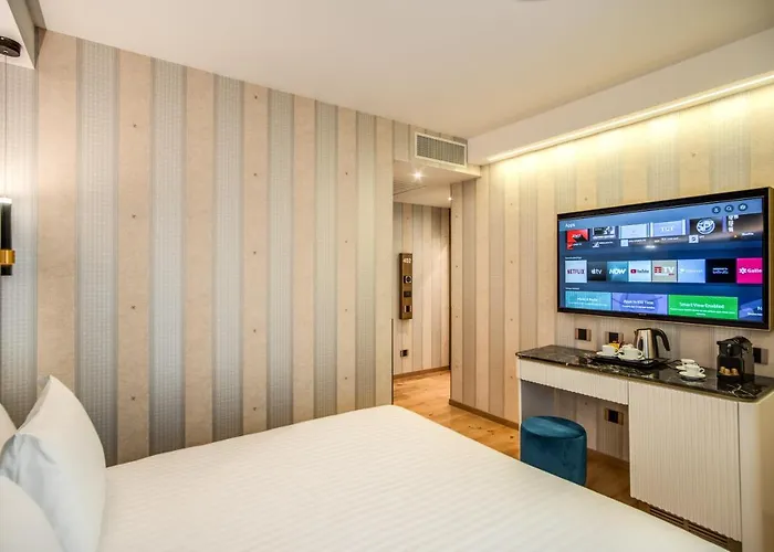 Cc Palace 4* Ρώμη