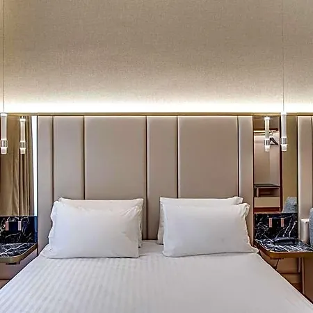Cc Palace Hotel 4*
