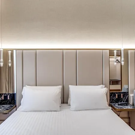 Cc Palace ホテル 4*